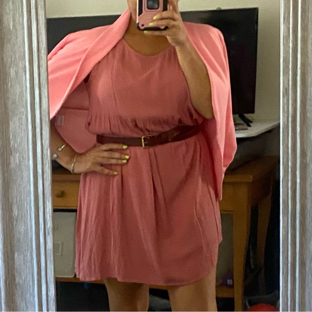 Apricot peach Sleeveless scoop neck shift dress.PRETTY!🍑